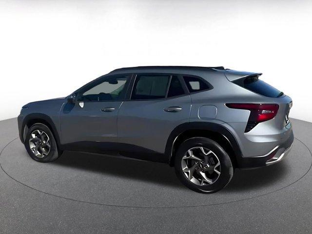 used 2025 Chevrolet Trax car, priced at $19,276