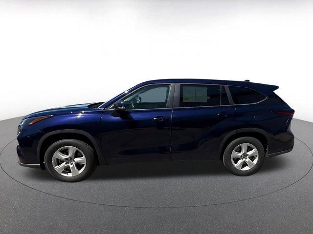 used 2025 Toyota Highlander car, priced at $34,615