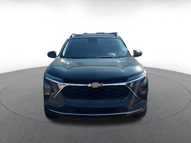 used 2025 Chevrolet Trax car, priced at $19,002