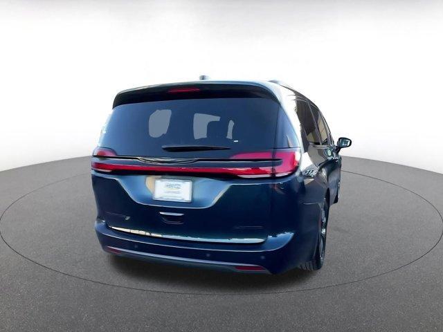 used 2025 Chrysler Pacifica car, priced at $32,577