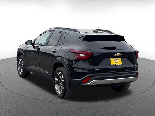 used 2025 Chevrolet Trax car, priced at $19,002