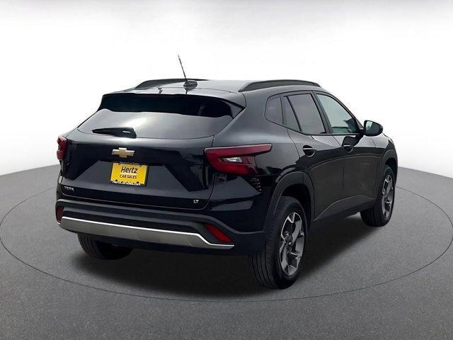 used 2025 Chevrolet Trax car, priced at $19,002