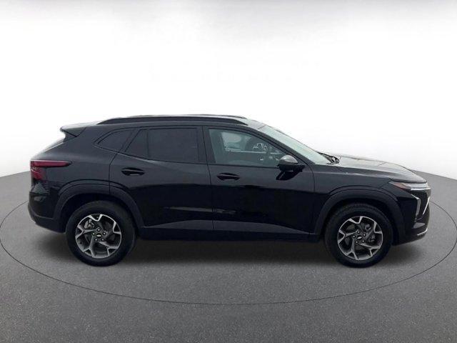 used 2025 Chevrolet Trax car, priced at $19,002