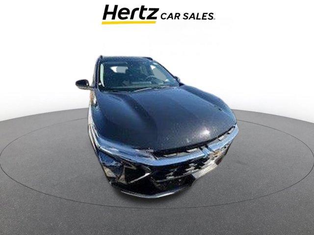 used 2025 Chevrolet Trax car, priced at $20,037