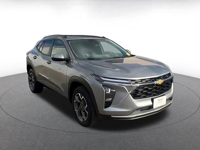 used 2025 Chevrolet Trax car, priced at $19,174