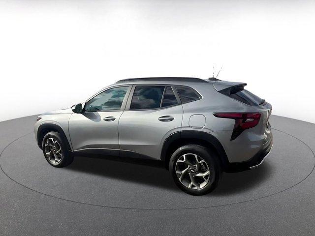 used 2025 Chevrolet Trax car, priced at $19,174