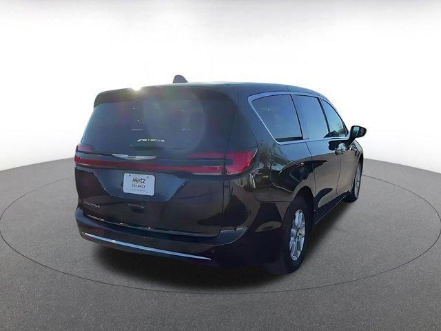 used 2025 Chrysler Pacifica car, priced at $25,838