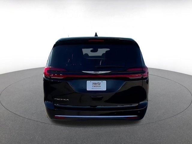 used 2025 Chrysler Pacifica car, priced at $25,838