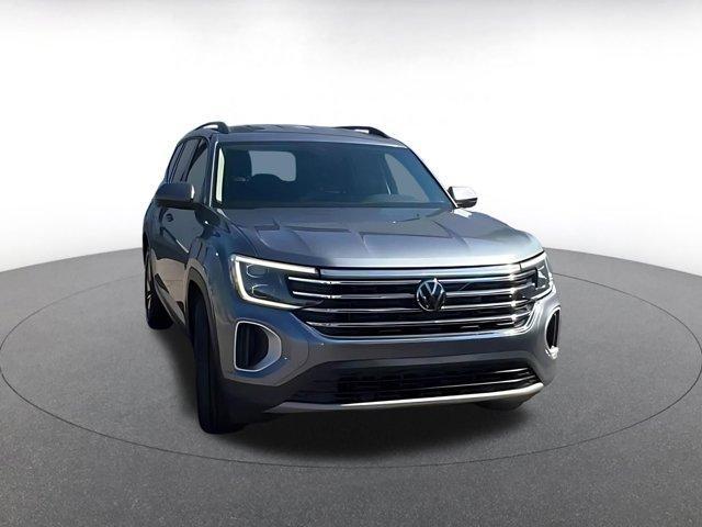 used 2025 Volkswagen Atlas car, priced at $29,712