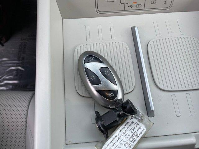 used 2025 Hyundai Santa Fe car, priced at $28,948