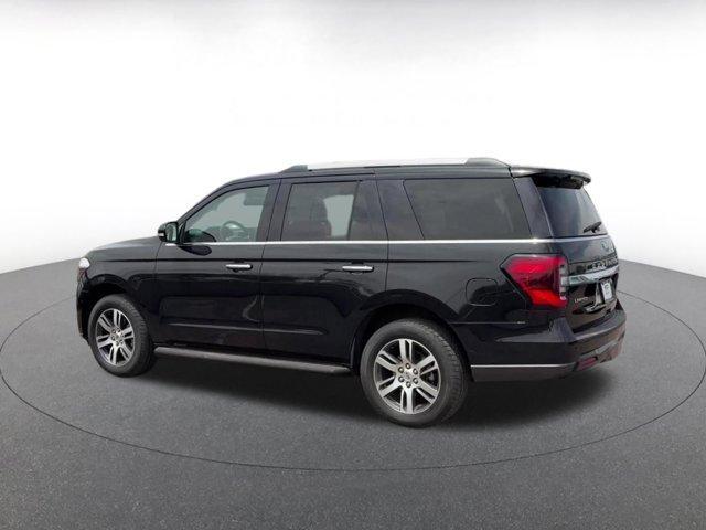 used 2024 Ford Expedition car, priced at $43,712