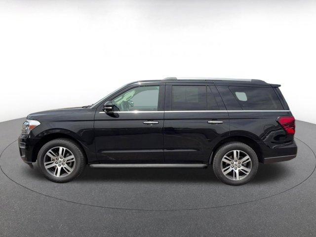 used 2024 Ford Expedition car, priced at $43,712