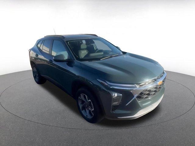 used 2025 Chevrolet Trax car, priced at $19,561