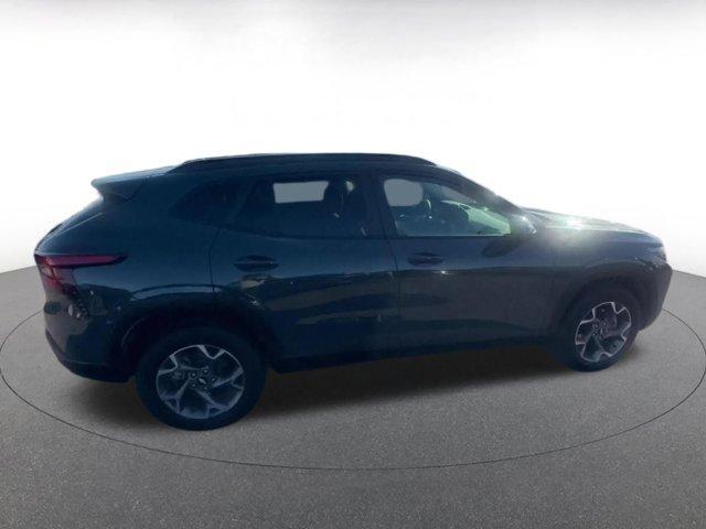 used 2025 Chevrolet Trax car, priced at $19,561