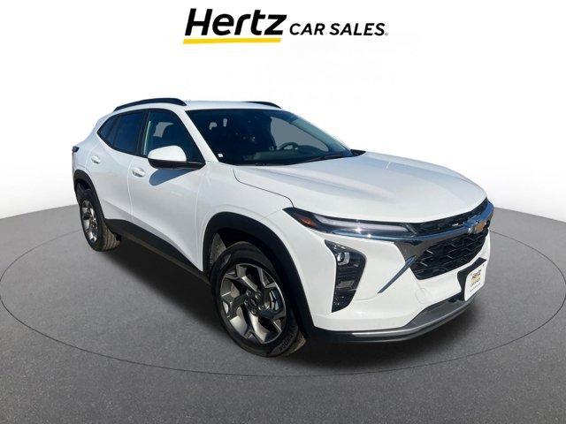 used 2025 Chevrolet Trax car, priced at $19,068