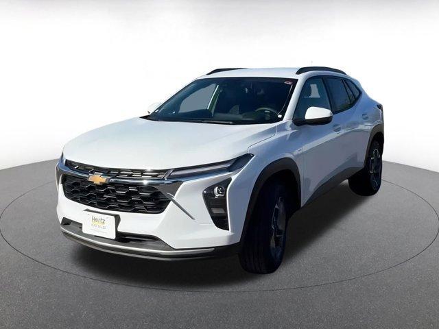 used 2025 Chevrolet Trax car, priced at $19,068