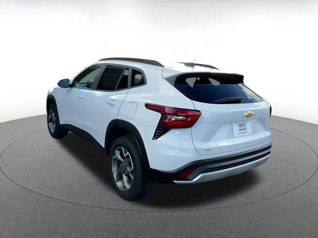 used 2025 Chevrolet Trax car, priced at $19,377