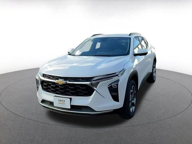used 2025 Chevrolet Trax car, priced at $19,377