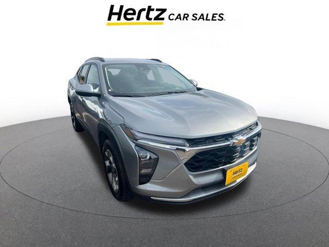 used 2025 Chevrolet Trax car, priced at $19,439