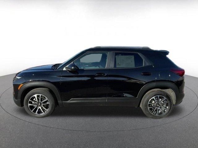 used 2025 Chevrolet TrailBlazer car, priced at $19,772