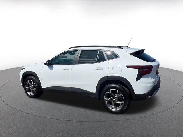 used 2025 Chevrolet Trax car, priced at $19,101