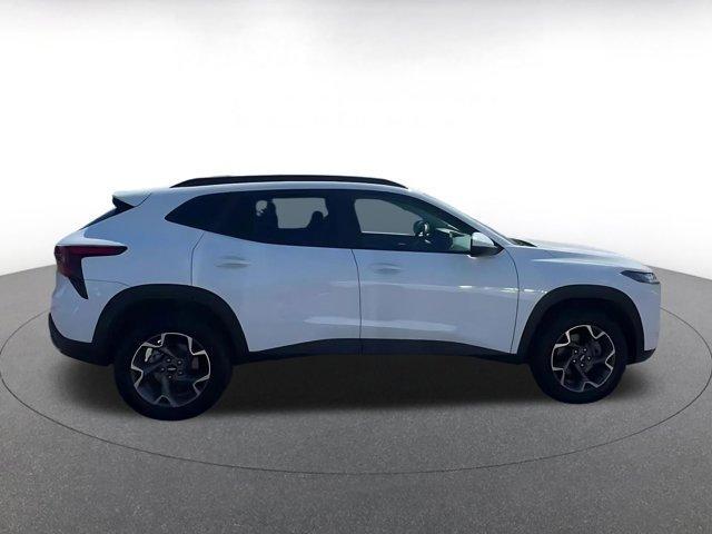 used 2025 Chevrolet Trax car, priced at $19,101