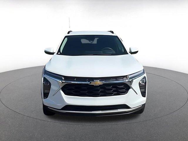 used 2025 Chevrolet Trax car, priced at $19,101