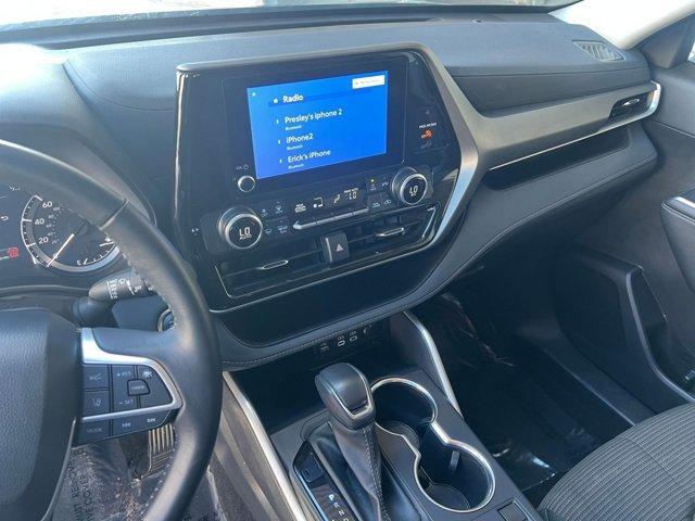 used 2025 Toyota Highlander car, priced at $35,182