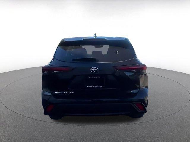 used 2025 Toyota Highlander car, priced at $35,182