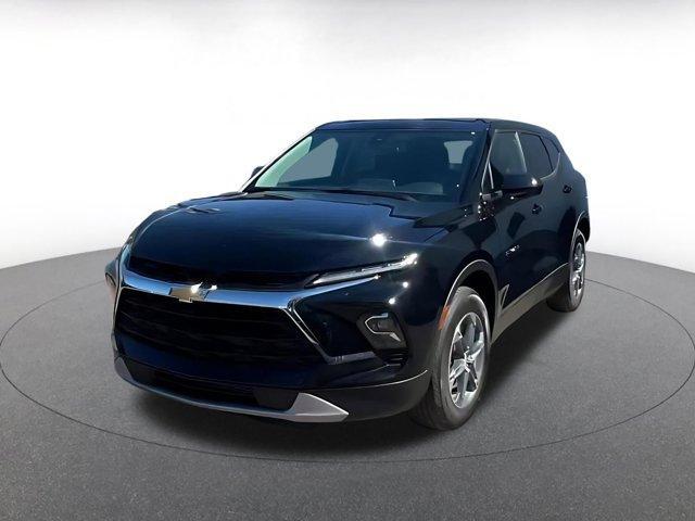 used 2025 Chevrolet Blazer car, priced at $23,995