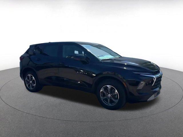 used 2025 Chevrolet Blazer car, priced at $23,995