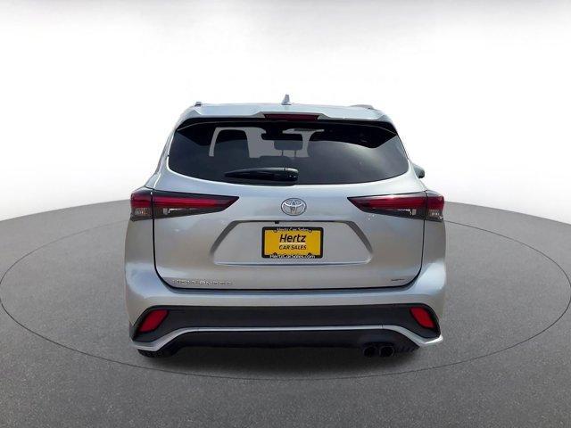used 2024 Toyota Highlander car, priced at $36,864