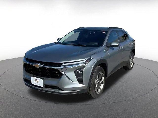 used 2025 Chevrolet Trax car, priced at $21,225