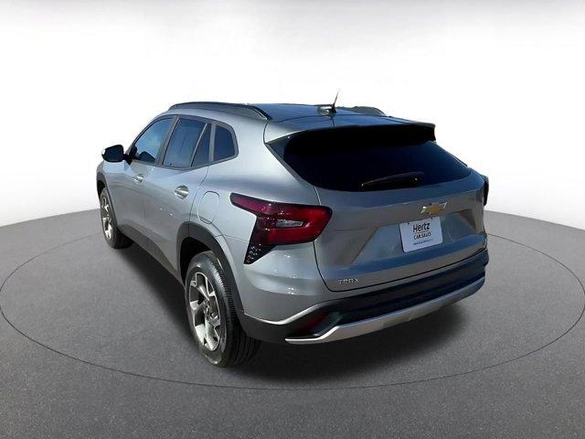 used 2025 Chevrolet Trax car, priced at $21,225