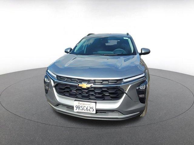 used 2025 Chevrolet Trax car, priced at $19,479