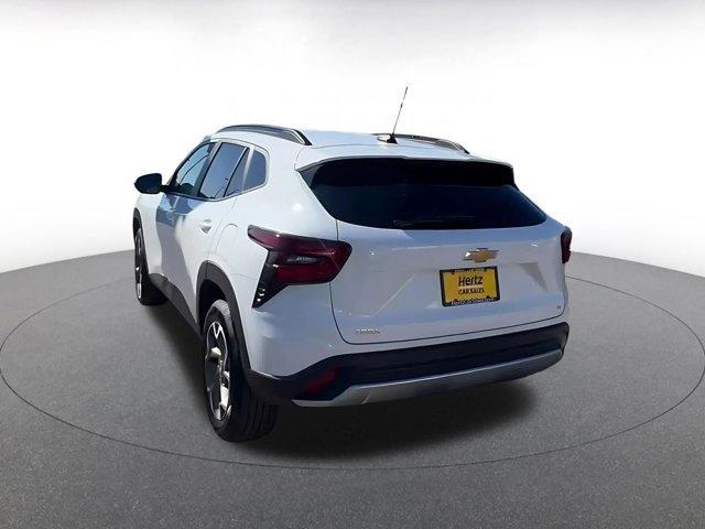 used 2025 Chevrolet Trax car, priced at $19,123