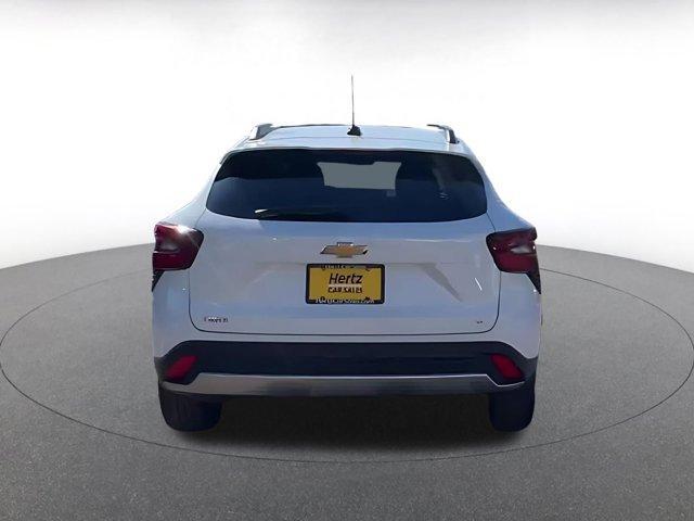 used 2025 Chevrolet Trax car, priced at $19,123