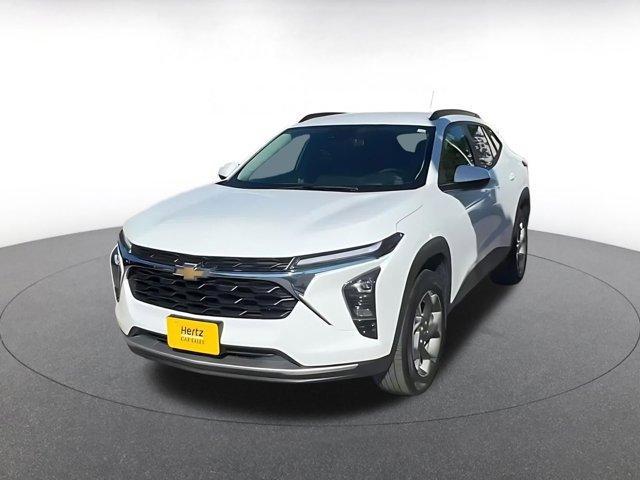 used 2025 Chevrolet Trax car, priced at $19,123