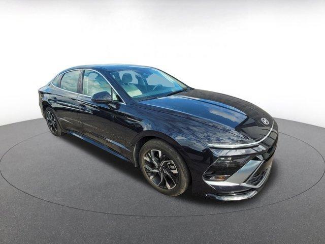 used 2025 Hyundai Sonata car, priced at $20,624