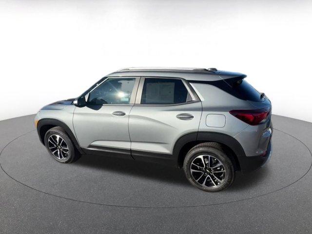used 2025 Chevrolet TrailBlazer car, priced at $19,438
