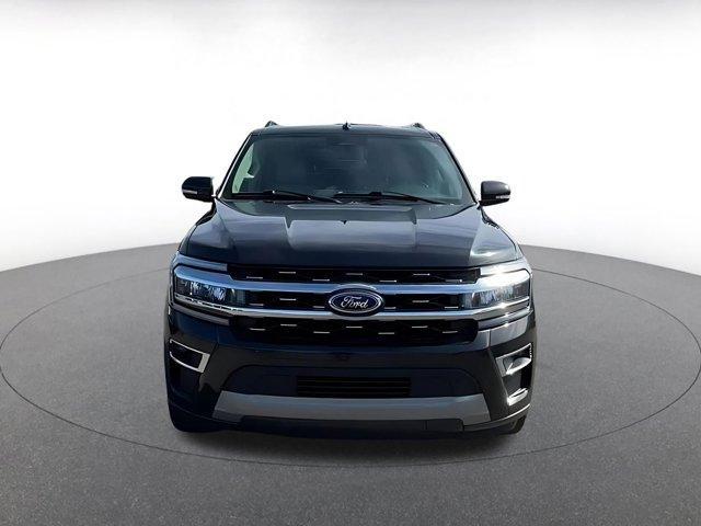 used 2024 Ford Expedition car, priced at $43,618