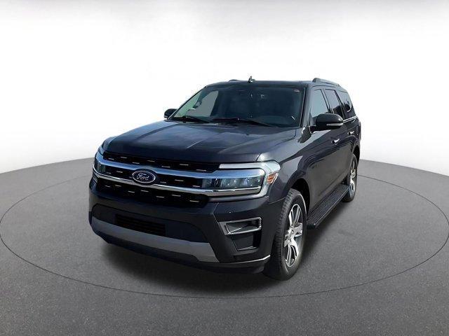 used 2024 Ford Expedition car, priced at $43,618