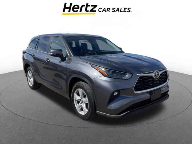 used 2025 Toyota Highlander car, priced at $35,020