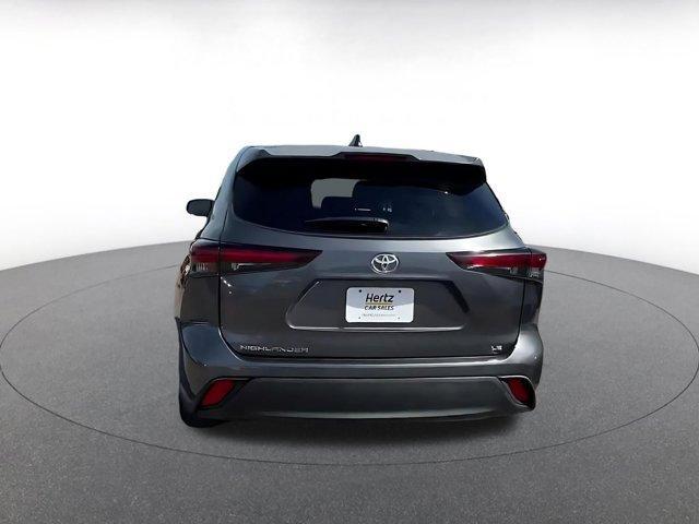 used 2025 Toyota Highlander car, priced at $35,020