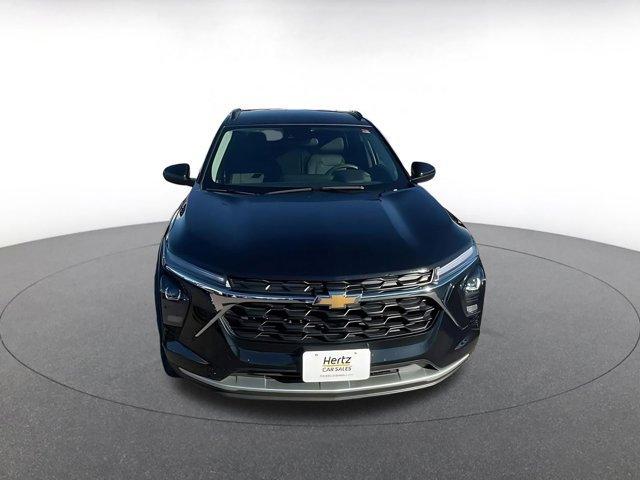 used 2025 Chevrolet Trax car, priced at $19,313