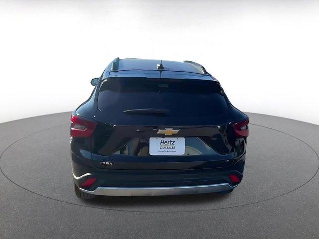 used 2025 Chevrolet Trax car, priced at $19,313