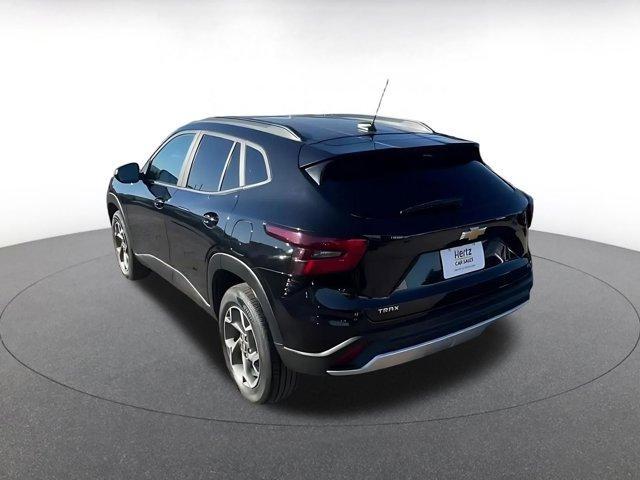 used 2025 Chevrolet Trax car, priced at $19,313