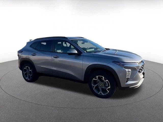 used 2025 Chevrolet Trax car, priced at $19,234