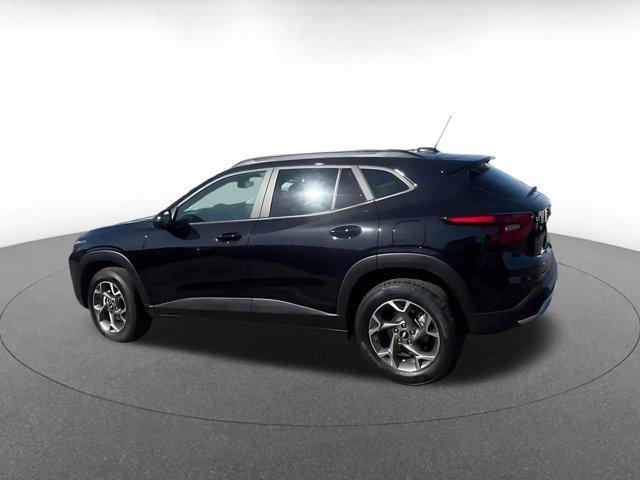 used 2025 Chevrolet Trax car, priced at $19,002