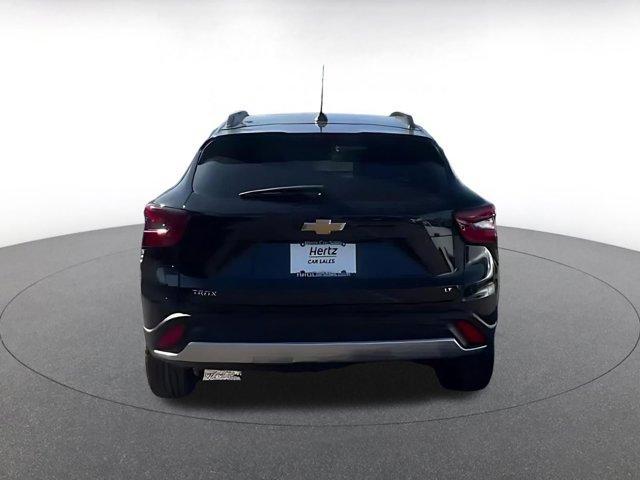 used 2025 Chevrolet Trax car, priced at $19,002